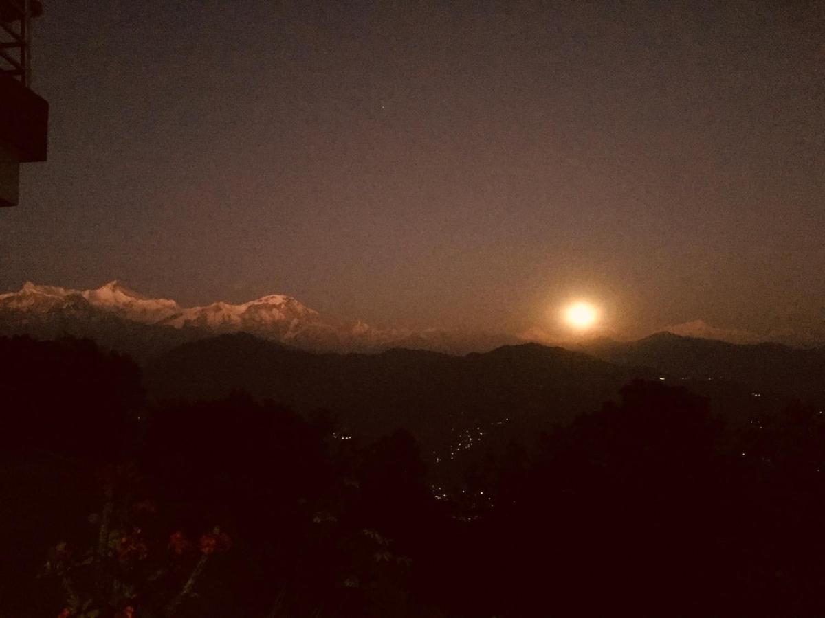 Hotel Pristine Himalaya Pokhara Exterior foto